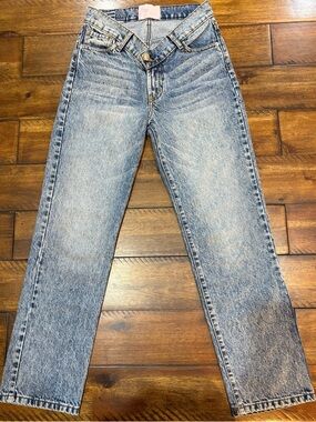 REVICE Women’s Crossover V Cut Straight  Leg Jeans